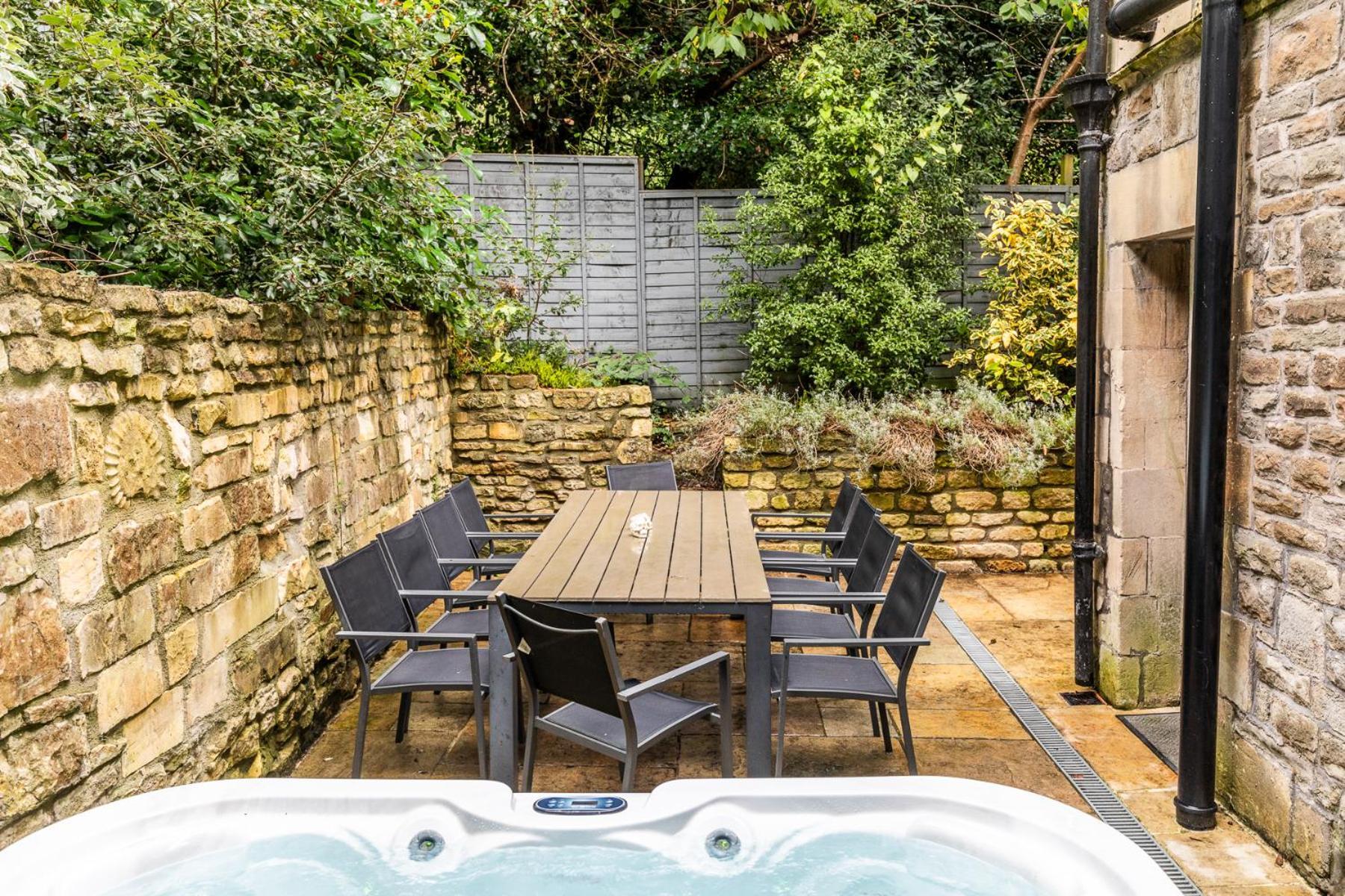 Locksbrook Lodge - Hot Tub - Spacious Outdoor Space Бат Экстерьер фото