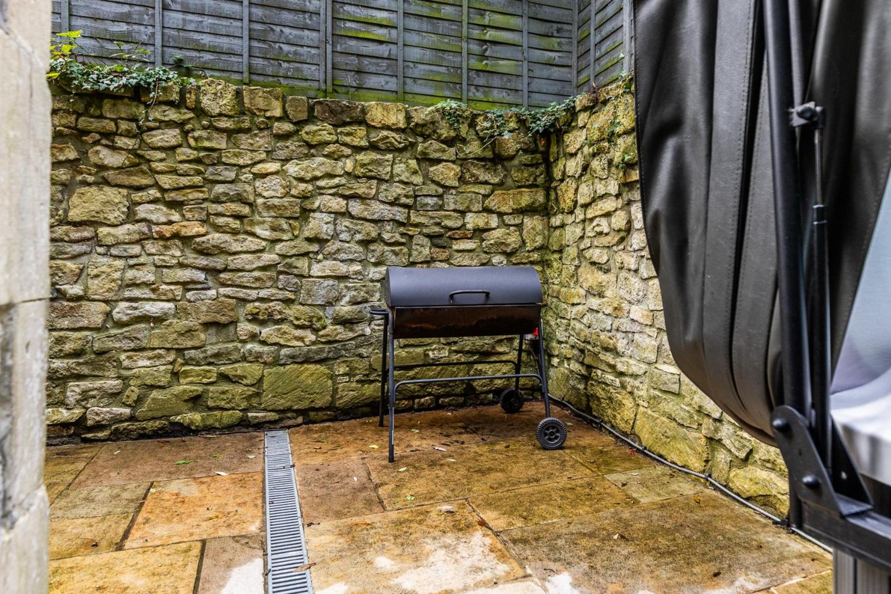 Locksbrook Lodge - Hot Tub - Spacious Outdoor Space Бат Экстерьер фото